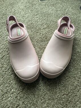 Hunter Blush Pink Slip-On Waterproof Clogs